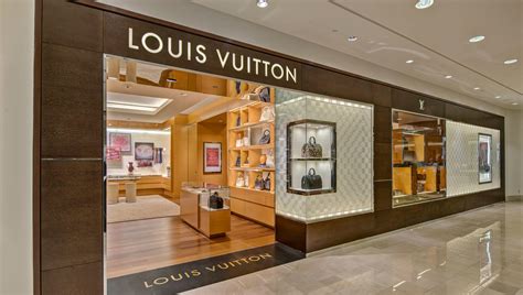 Louis Vuitton store troy